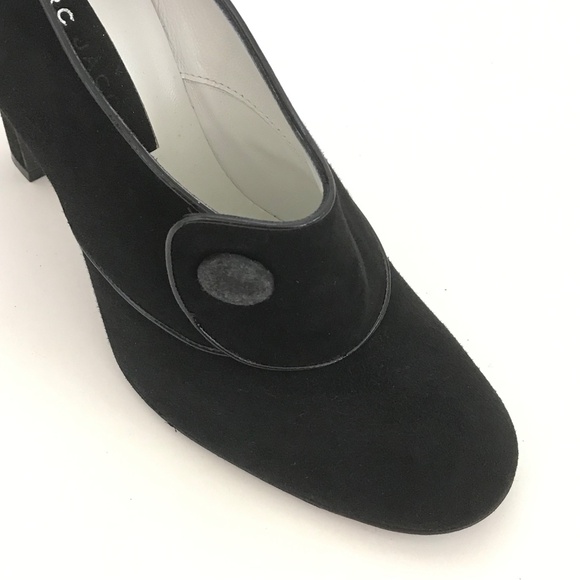 MARC JACOBS Black Suede Pump with Button Detail Black Heels Women’s Size 8 - Picture 6 of 16